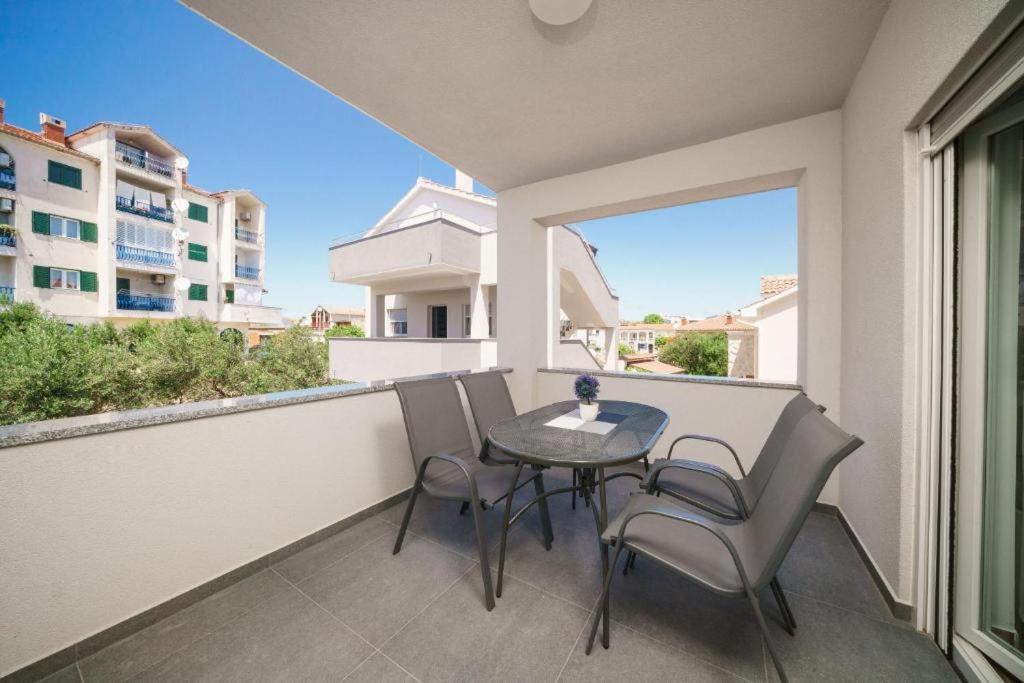 Apartment Stefanio Vodice Ngoại thất bức ảnh