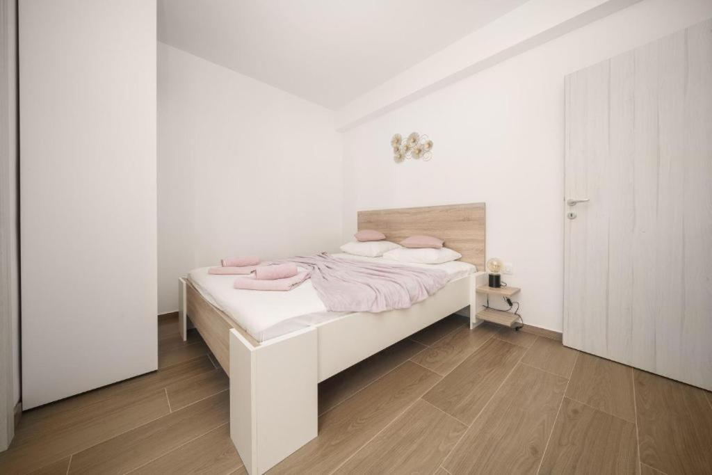 Apartment Stefanio Vodice Ngoại thất bức ảnh